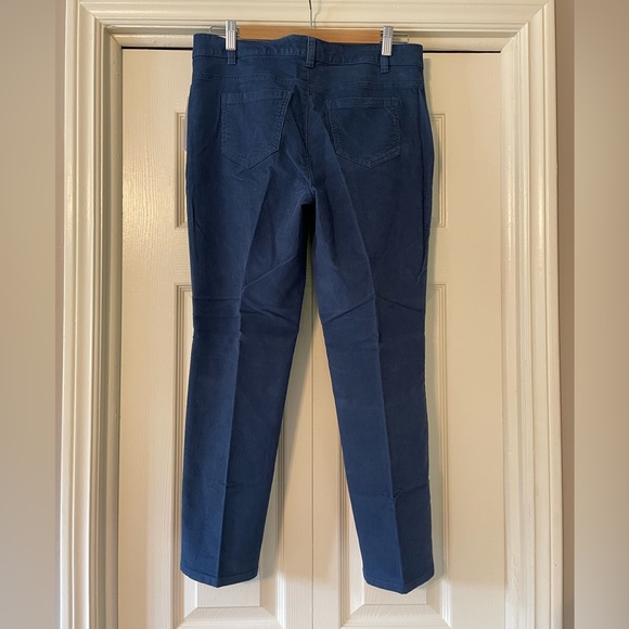 Northern Reflections Cords - Picture 2 of 2